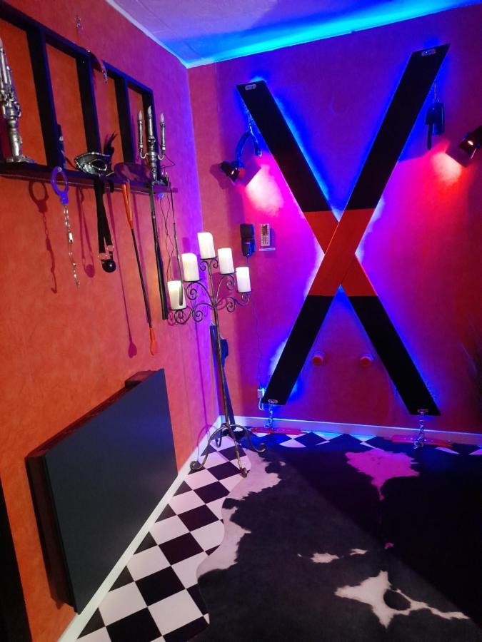 Love Room Le Rouge Et Noir 바 외부 사진