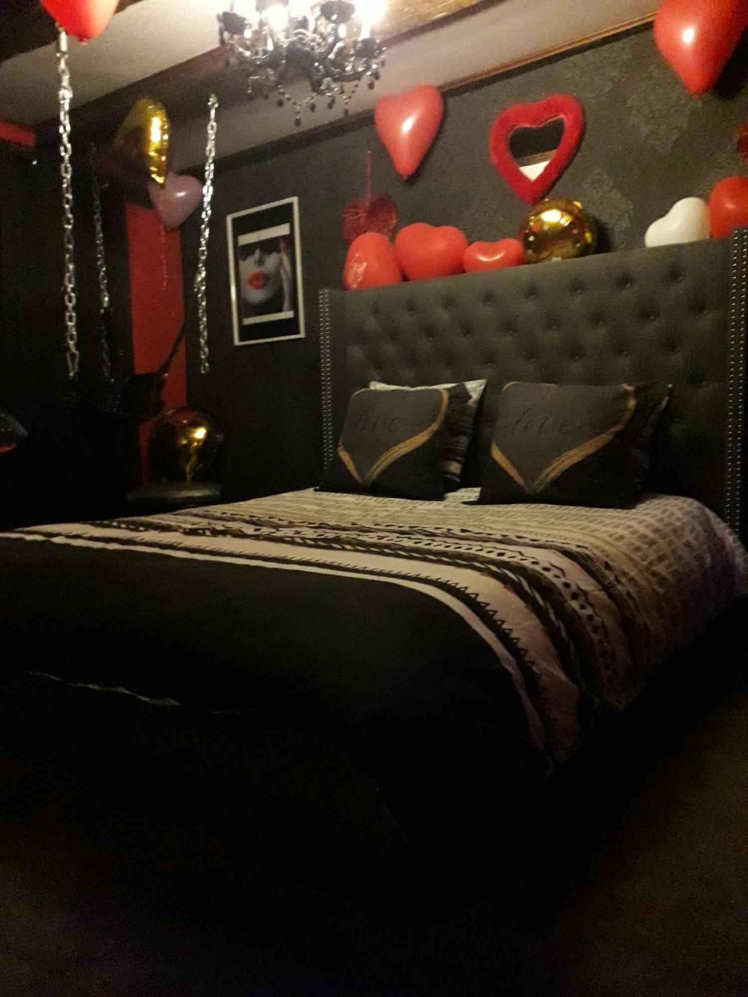 Love Room Le Rouge Et Noir 바 외부 사진