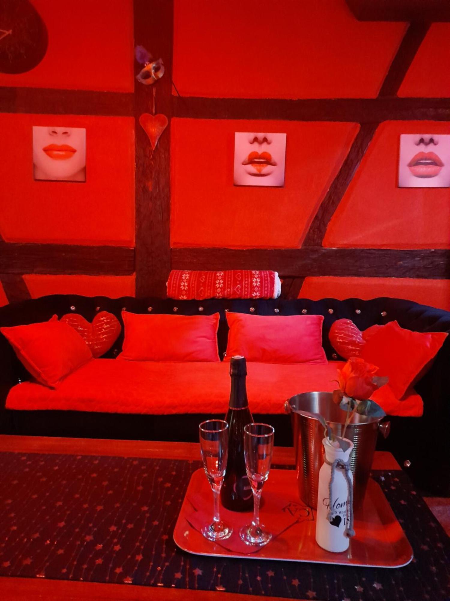 Love Room Le Rouge Et Noir 바 외부 사진